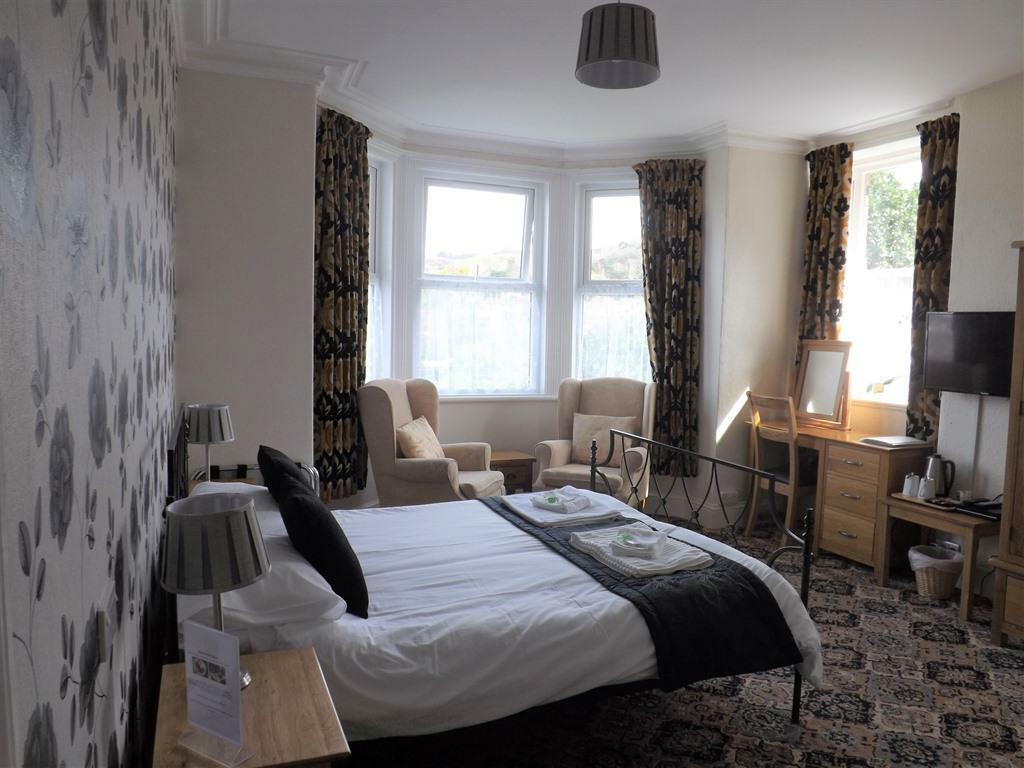 Cairn House Bed & Breakfast Ilfracombe Room photo